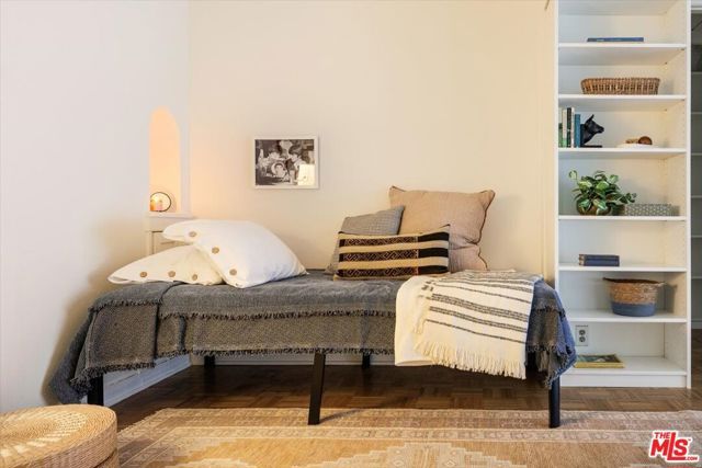 3812 Dover Street, Los Angeles, CA 90039