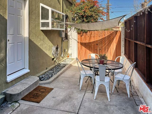 3812 Dover Street, Los Angeles, CA 90039