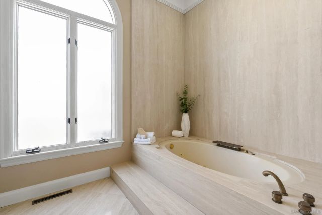 2302 Rue Adriane, La Jolla, CA 92037