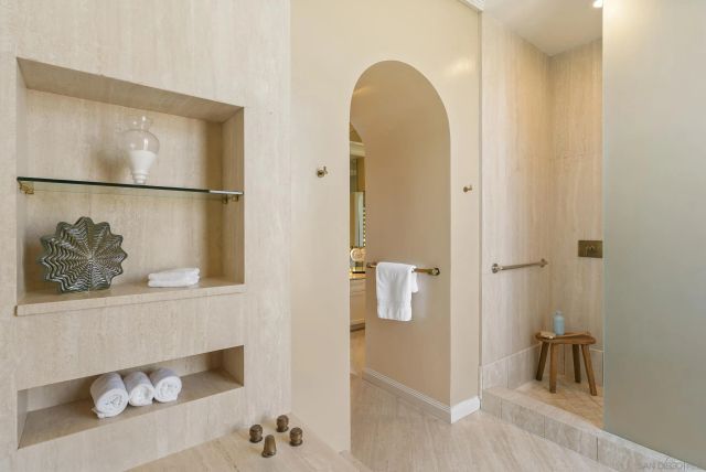 2302 Rue Adriane, La Jolla, CA 92037