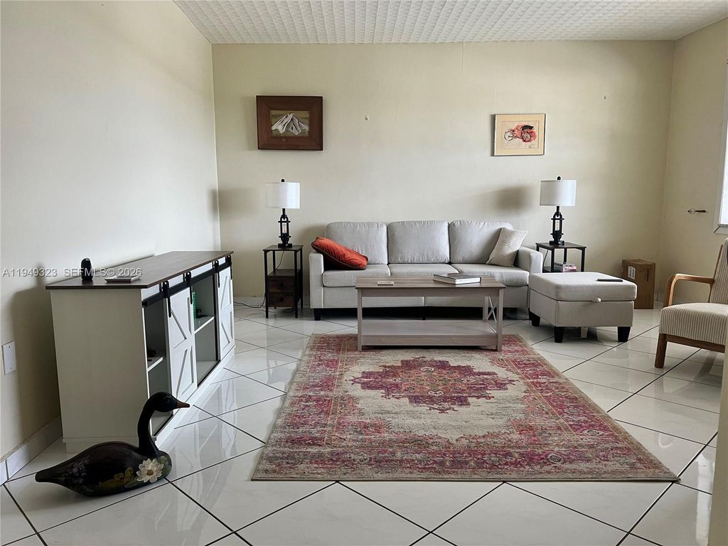 16750 NE 14th Ave 310, Miami, FL 33162