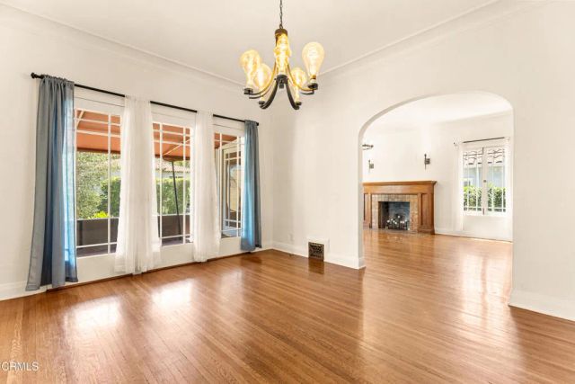 4725 Ambrose Avenue, Los Angeles, CA 90027