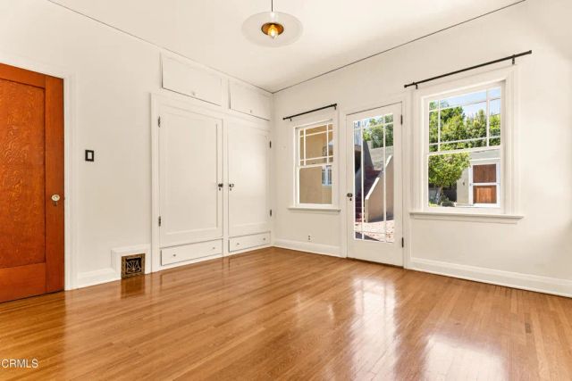 4725 Ambrose Avenue, Los Angeles, CA 90027