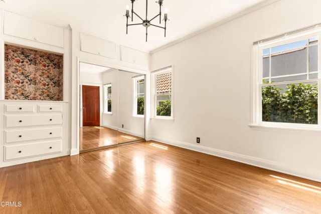 4725 Ambrose Avenue, Los Angeles, CA 90027