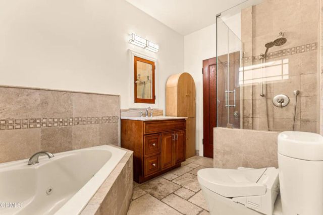 4725 Ambrose Avenue, Los Angeles, CA 90027