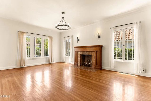 4725 Ambrose Avenue, Los Angeles, CA 90027