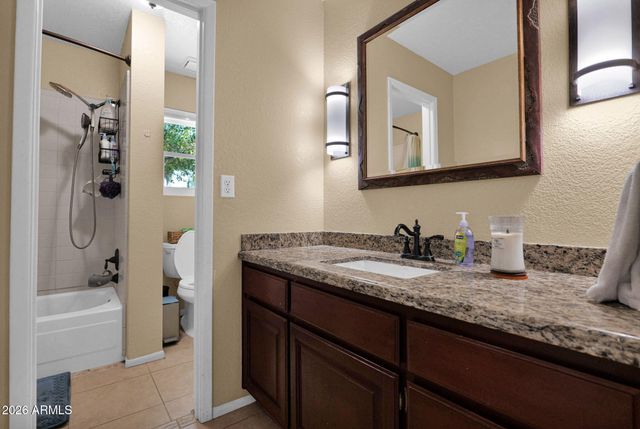 9040 N 14TH Place, Phoenix, AZ 85020