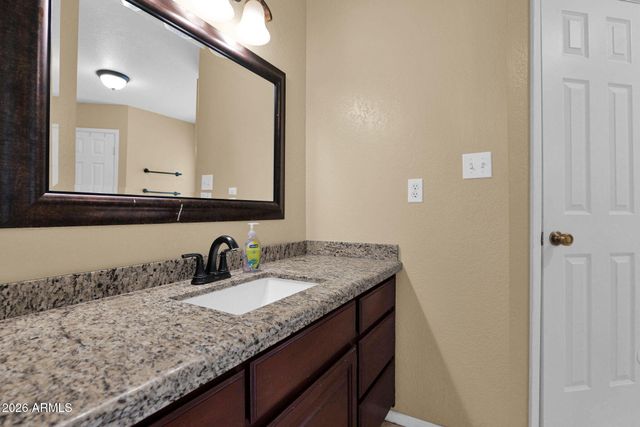 9040 N 14TH Place, Phoenix, AZ 85020