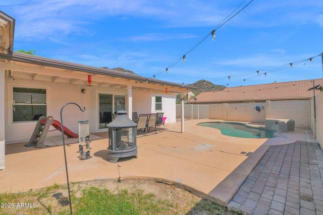 9040 N 14TH Place, Phoenix, AZ 85020