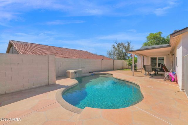 9040 N 14TH Place, Phoenix, AZ 85020