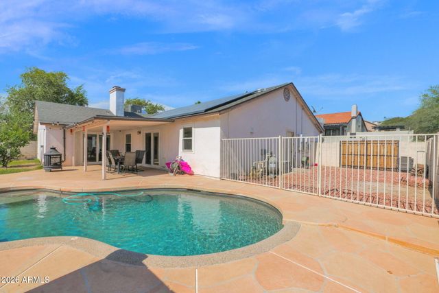 9040 N 14TH Place, Phoenix, AZ 85020