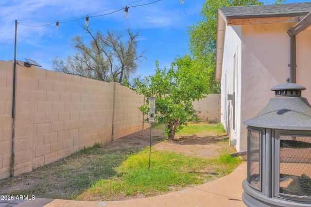 9040 N 14TH Place, Phoenix, AZ 85020