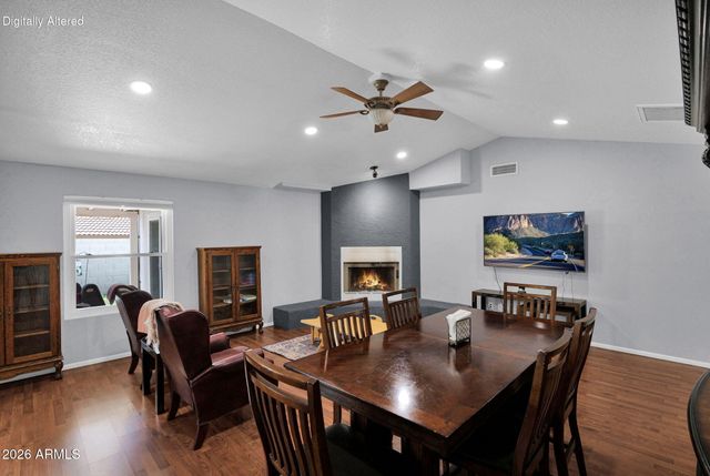 9040 N 14TH Place, Phoenix, AZ 85020