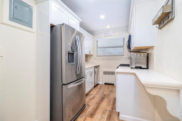 81-41 268 Street 293 B, New Hyde Park, NY 11004