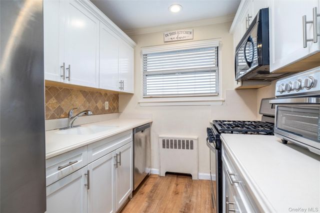 81-41 268 Street 293 B, New Hyde Park, NY 11004