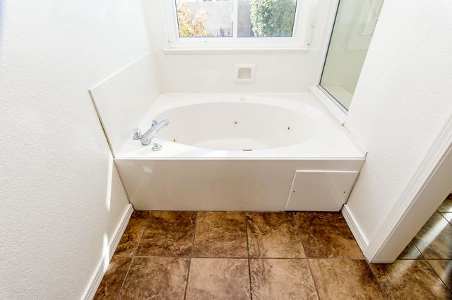 11508 ISLE ROYALE Road SE, Albuquerque, NM 87123