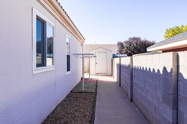 11508 ISLE ROYALE Road SE, Albuquerque, NM 87123