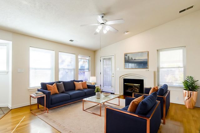 11508 ISLE ROYALE Road SE, Albuquerque, NM 87123