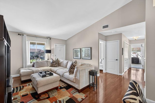 6485 Chasewood Drive G, Jupiter, FL 33458