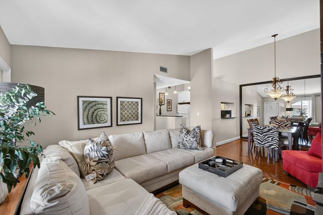 6485 Chasewood Drive G, Jupiter, FL 33458