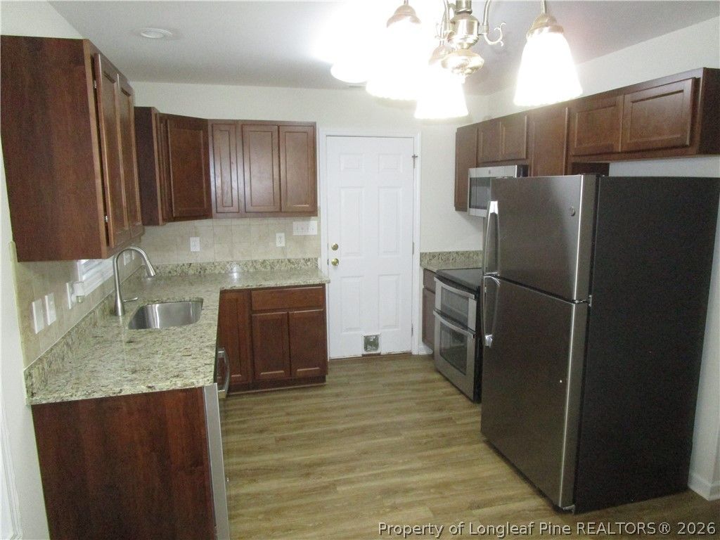 4110 Craigwood Lane, Hope Mills, NC 28348 — photo 5
