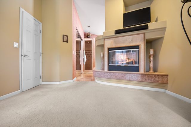 2418 S Stover Street, Visalia, CA 93292