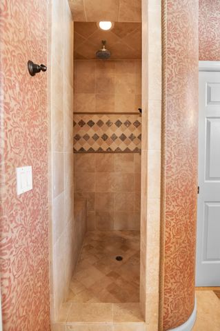 2418 S Stover Street, Visalia, CA 93292