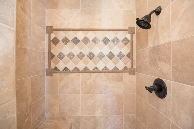 2418 S Stover Street, Visalia, CA 93292