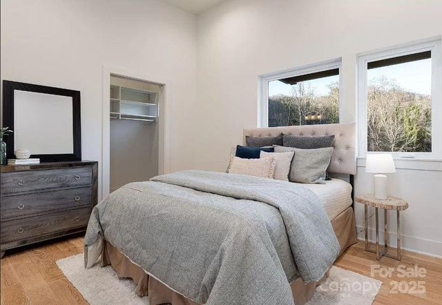 17 Macallan Lane, Asheville, NC 28805