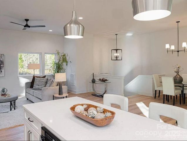 17 Macallan Lane, Asheville, NC 28805