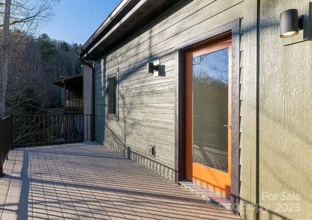 17 Macallan Lane, Asheville, NC 28805