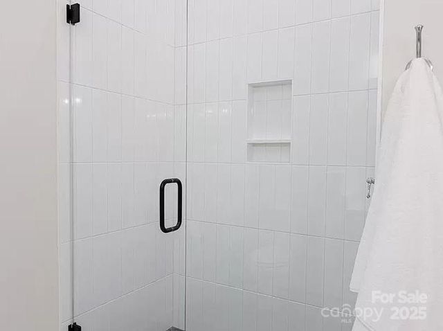 17 Macallan Lane, Asheville, NC 28805