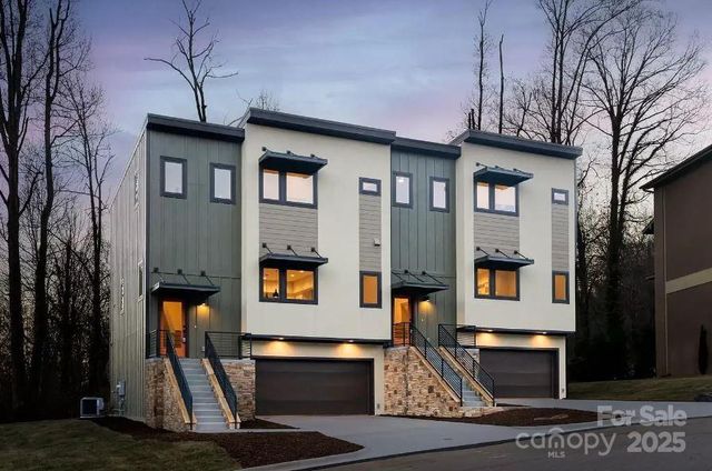 17 Macallan Lane, Asheville, NC 28805