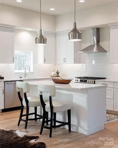 17 Macallan Lane, Asheville, NC 28805