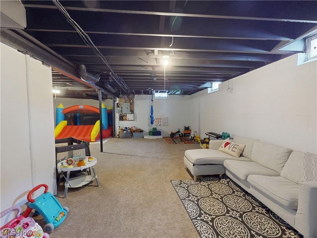 608 Dewitt Drive, Highland Heights, OH 44143