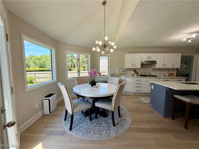 608 Dewitt Drive, Highland Heights, OH 44143