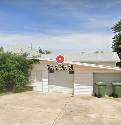 621 S 9th Street, Yukon, OK 73099