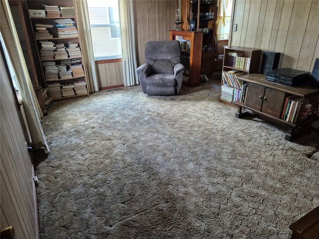 621 S 9th Street, Yukon, OK 73099