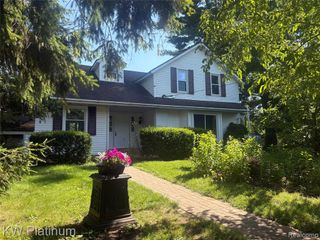7280 North Road Road, Burtchville, MI 48059