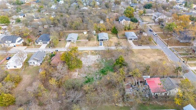 1904 Gibbons Street, Greenville, TX 75401