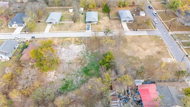 1904 Gibbons Street, Greenville, TX 75401