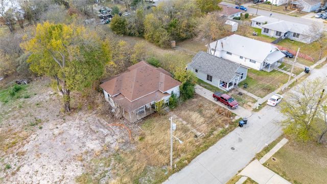 1904 Gibbons Street, Greenville, TX 75401