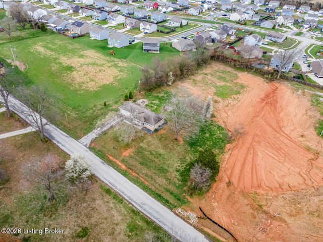 607 Christman Ln, Shepherdsville, KY 40165