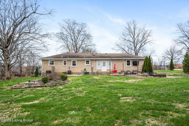 607 Christman Ln, Shepherdsville, KY 40165