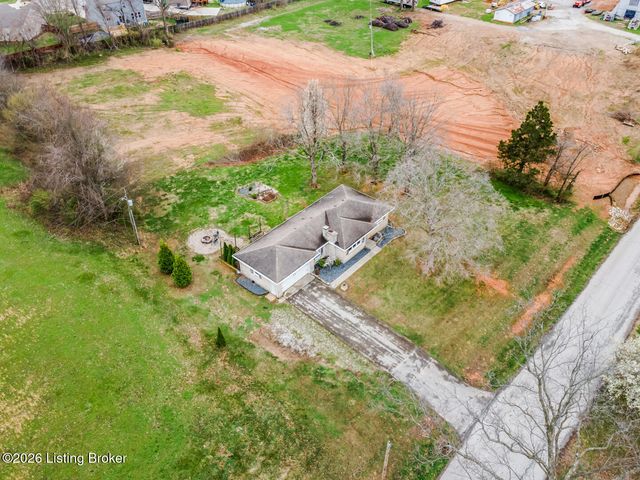 607 Christman Ln, Shepherdsville, KY 40165