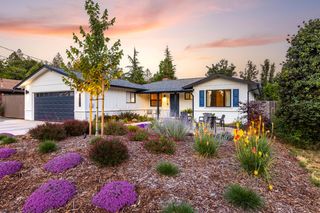 10536 Dolores Dr, Grass Valley, CA 95945