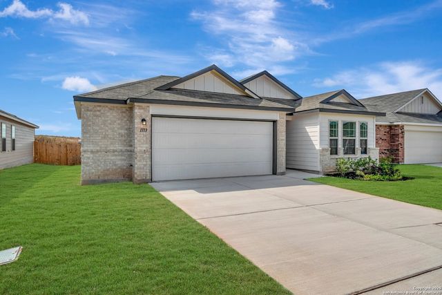 1113 Limestone Ridge, Seguin, TX 78155