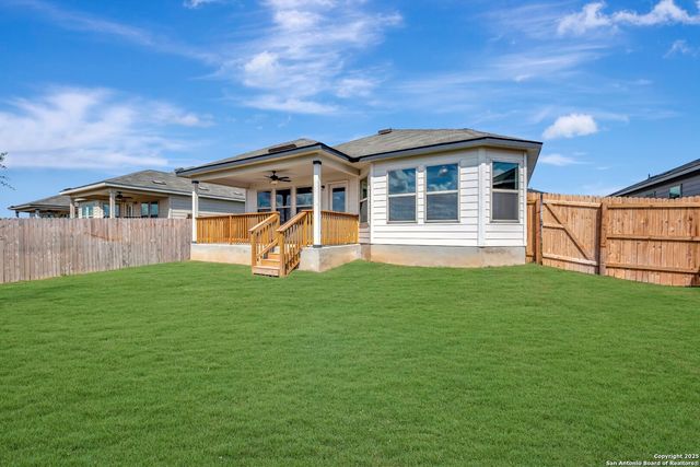 1113 Limestone Ridge, Seguin, TX 78155