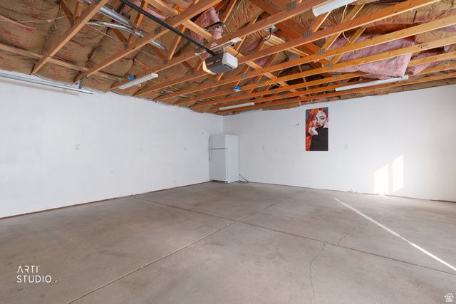 567 E REDONDO AVE, Salt Lake City, UT 84105