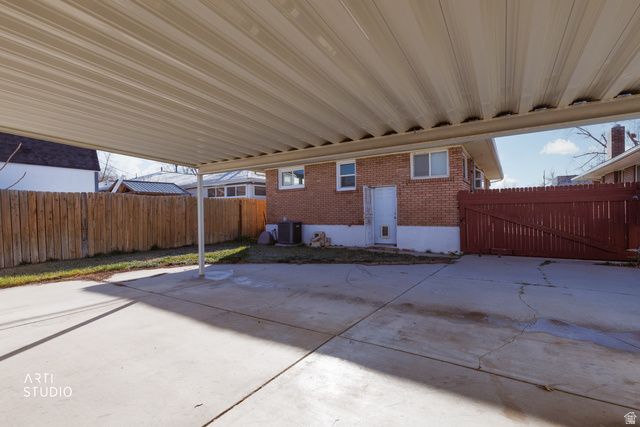 567 E REDONDO AVE, Salt Lake City, UT 84105